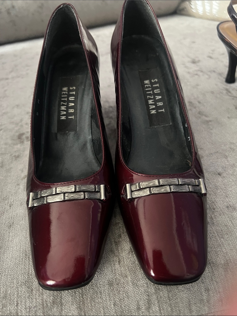 vintage Stuart Weitzman Women's Burgundy Patent Leather Heels size 5